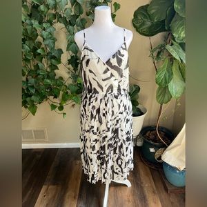 NINE WEST Black and White Pleated Faux Wrap Dress | large